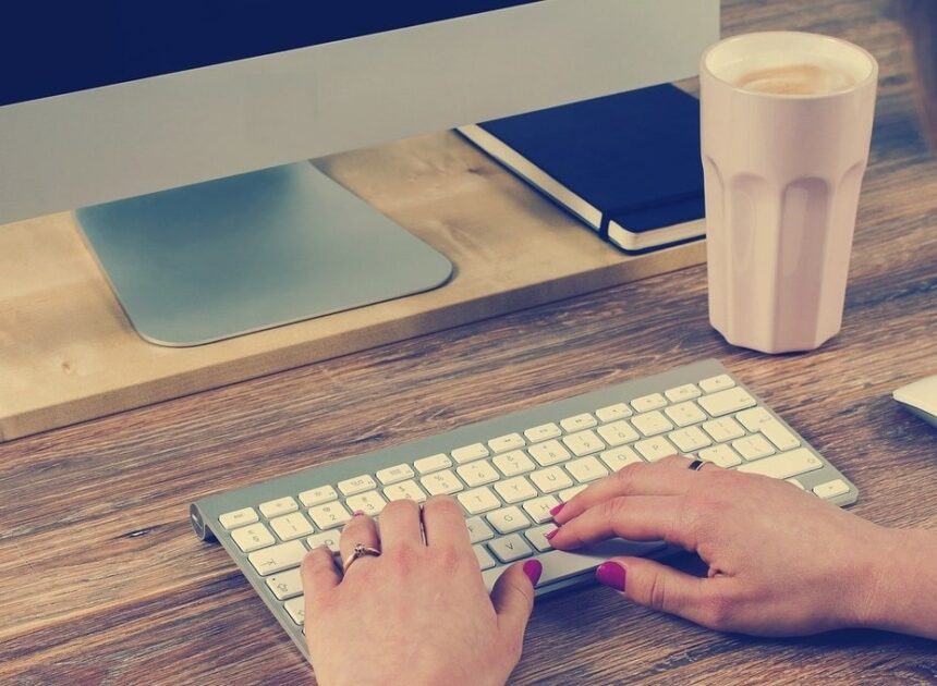 Peut-on travailler tous les jours avec une IA gratuite &nbsp;?